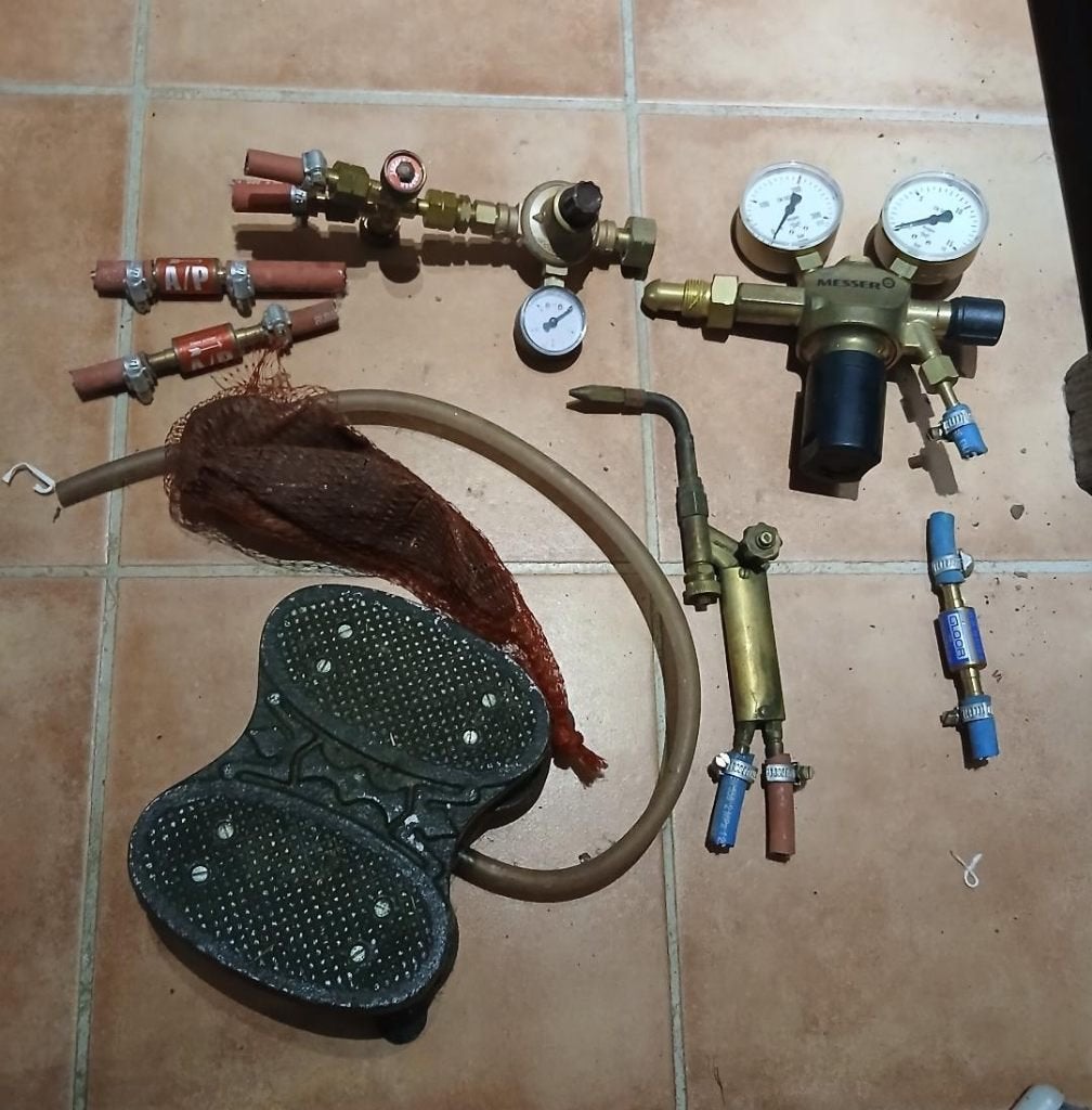 Chalumeau de bijoutier, détendeur, pédalier et ballon, Enlèvement, Utilisé