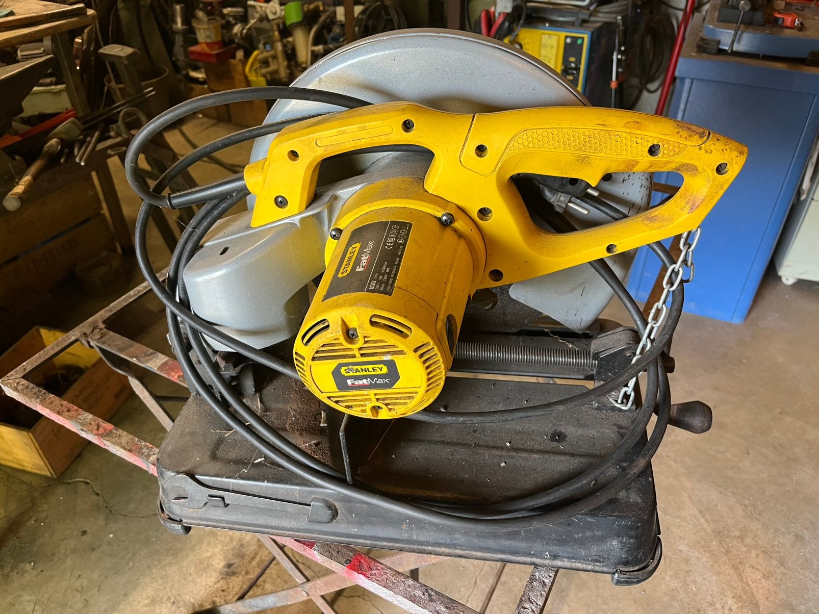 Tronçonneuse à métaux, Enlèvement, Utilisé, 1200 watts ou plus, Tronçonneuse