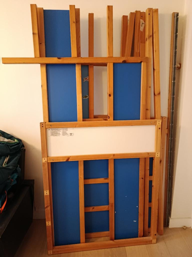 Lit enfant Ikéa KURA Lit réversible, Enfants & Bébés, Enlèvement, Utilisé, Lit mi-hauteur mezzanine