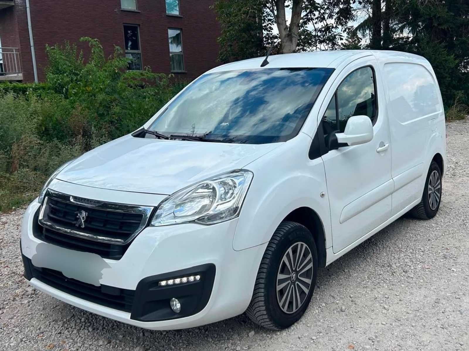 Camion léger Peugeot Partner 2018 - 3 pers - climatisation, Achat, Euro 6, Entreprise, Diesel
