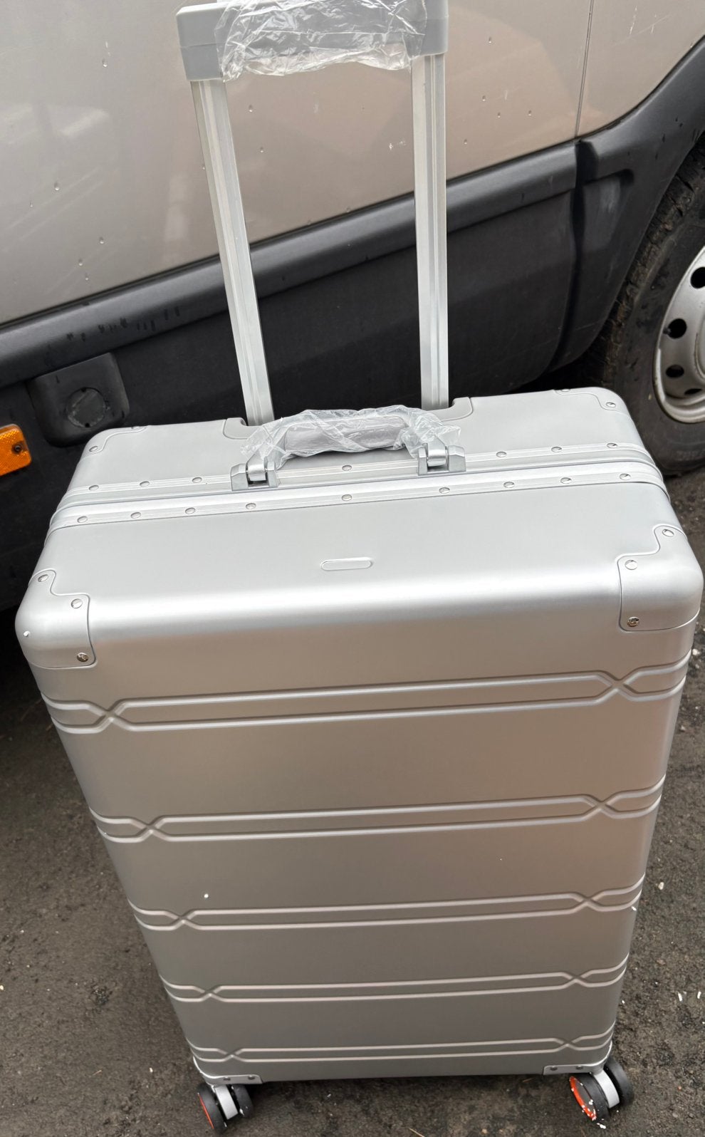 2 grandes valises, Enlèvement, Neuf