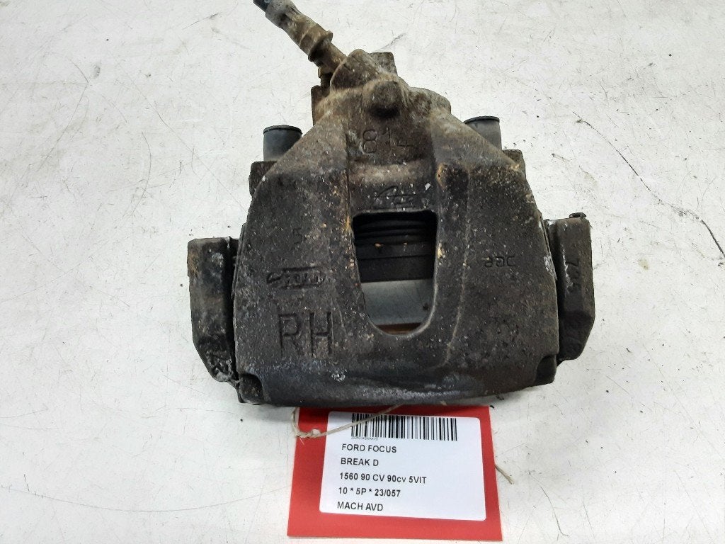 REMKLAUW RECHTS VOOR Ford Focus 2 Wagon (01-2004/09-2012), Gebruikt, Henry-Ford-Straße  1
50735  Köln, DE, Ford-Werke GmbH, Kunden@ford.com