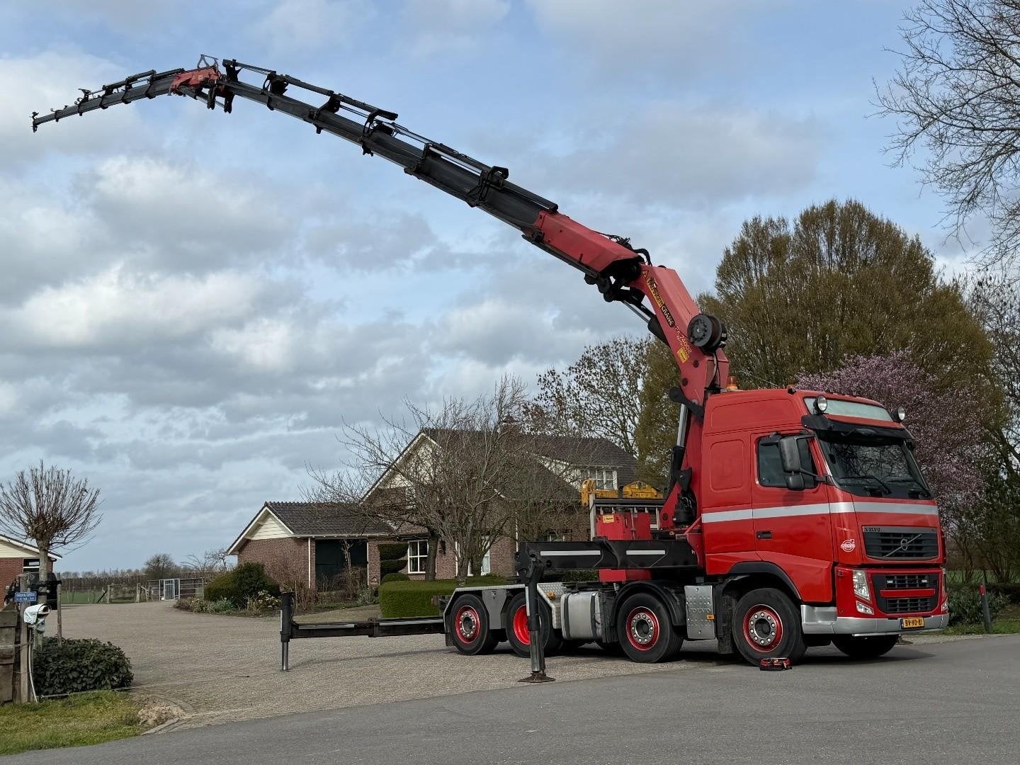 Volvo FH 8x2 KRAAN PALFINGER 74tm/Flyjib /LIER/WINCH!TOP NL, Automaat, Overige kleuren, 440 pk, ABS