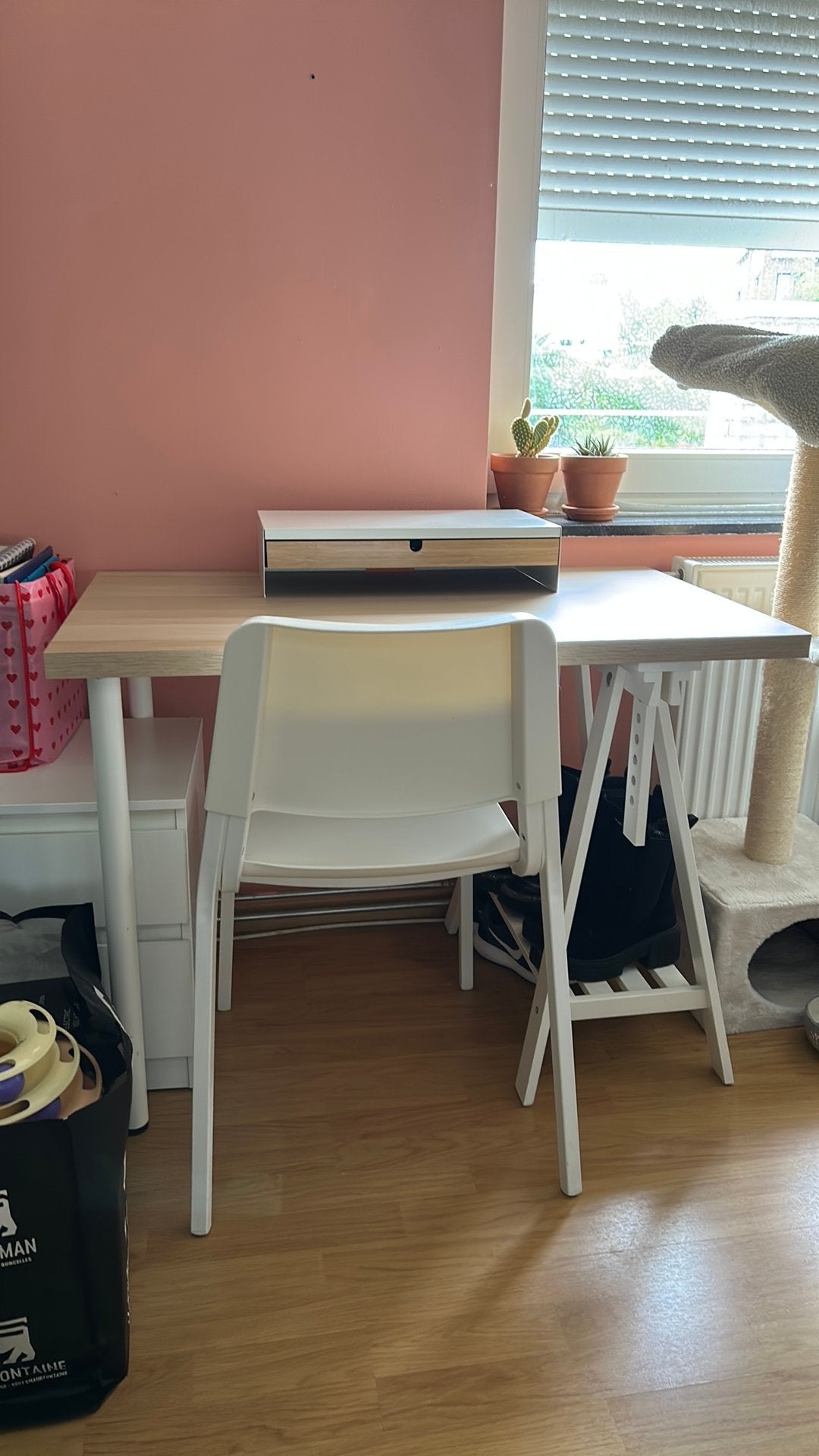 Bureau IKEA, Enlèvement, Neuf