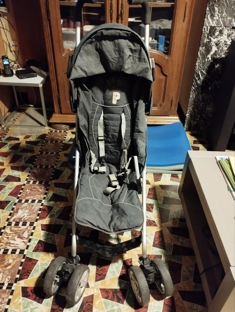 Een baby wagen kleur zwart, Kinderen en Baby's, Ophalen