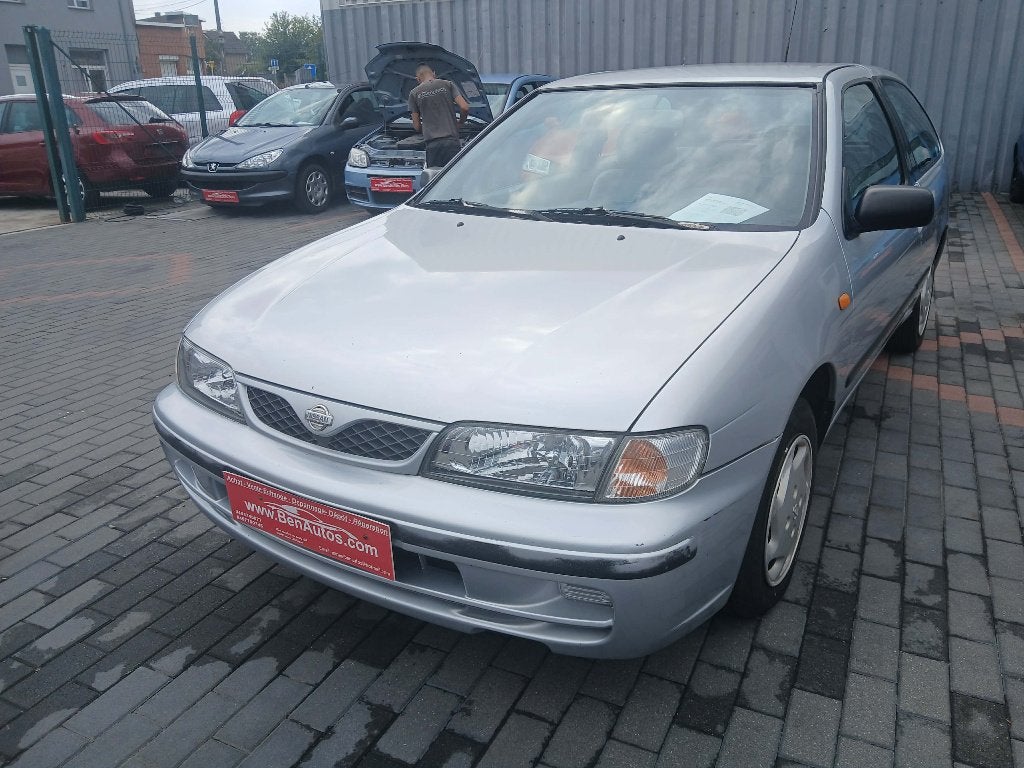 nissan almera, Auto's, Nissan, Almera, Zwart, Electronic Stability Program (ESP), Bedrijf