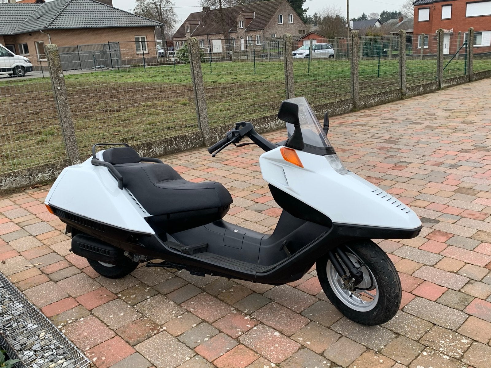 Honda helix spazio cn, Enlèvement