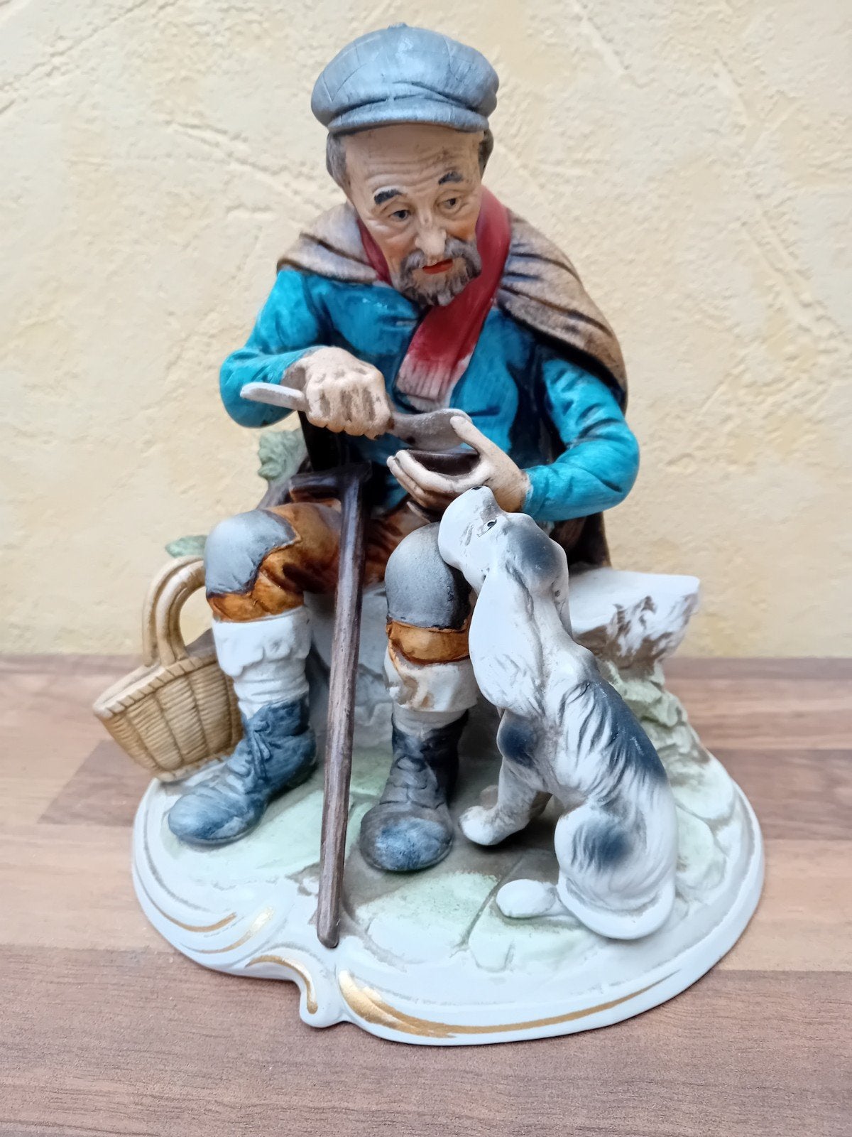 beeld man met hond, Ophalen, Zo goed als nieuw