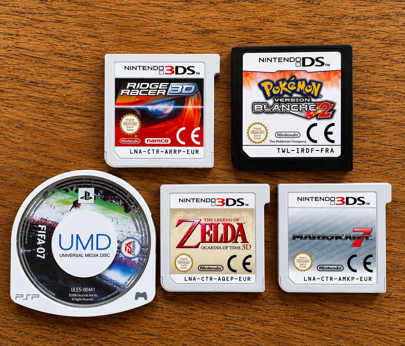 Lot Nintendo DS 3DS PSP Pokémon Blanche 2, Zelda, Mario Kart, Consoles de jeu & Jeux vidéo, Enlèvement ou Envoi, Comme neuf