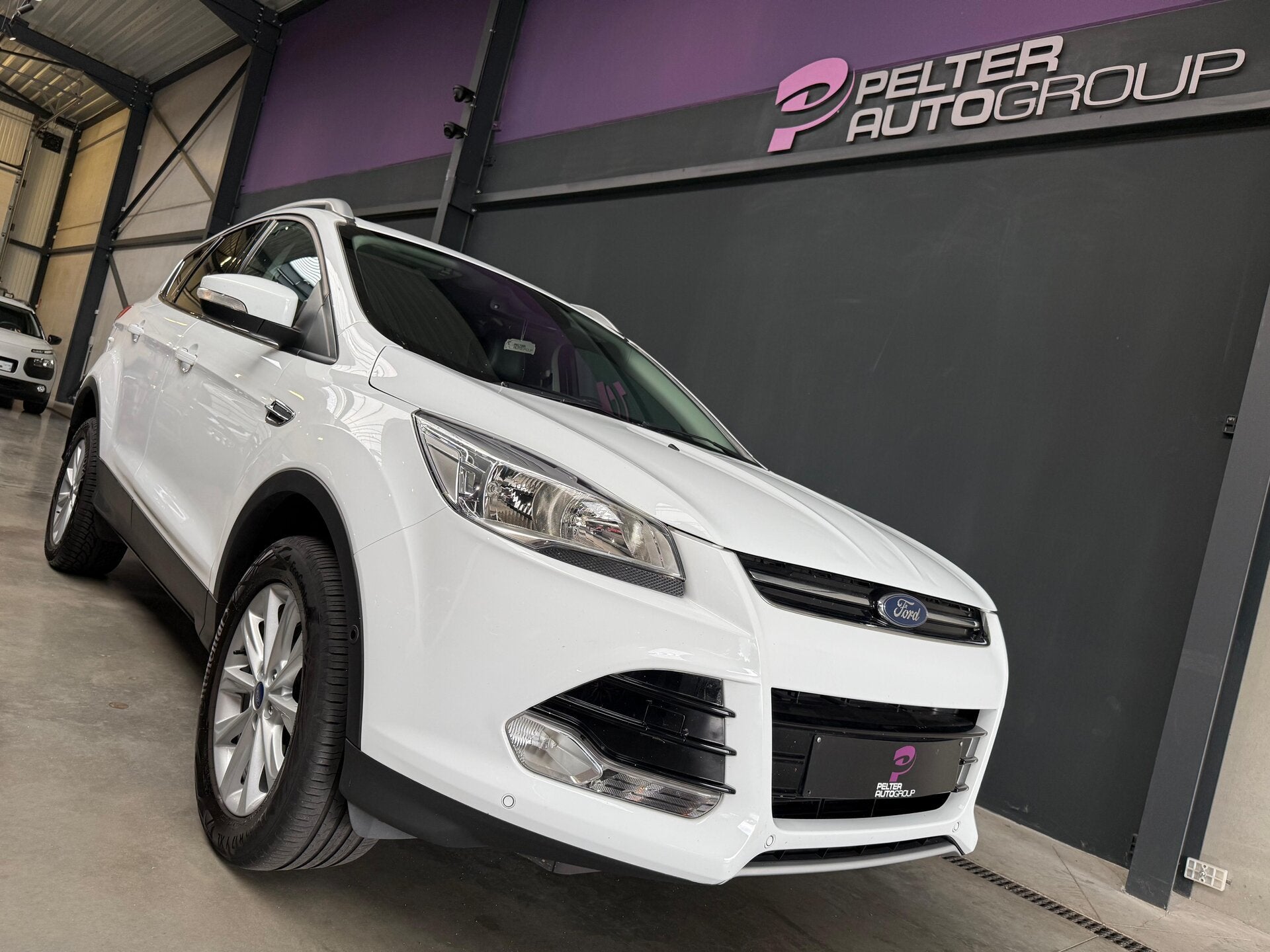 Ford Kuga 1.5i EcoBoost Automaat GPS Leder Camera, Auto's, Ford, 182 pk, 1498 cc, 4 cilinders, Wit