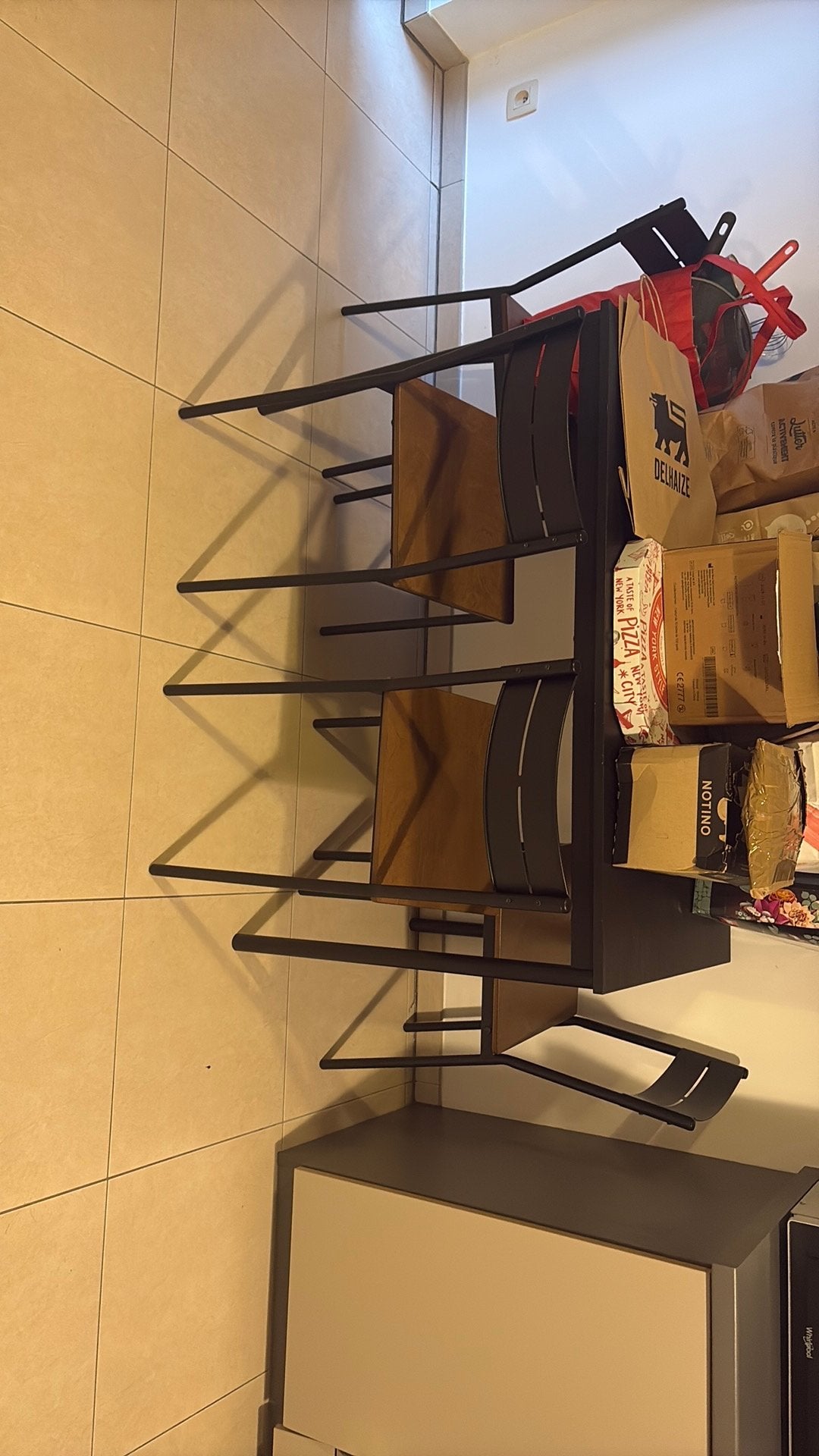 Lot de 4 chaises + table ikea noir, Enlèvement, Comme neuf, Quatre personnes, Rectangulaire