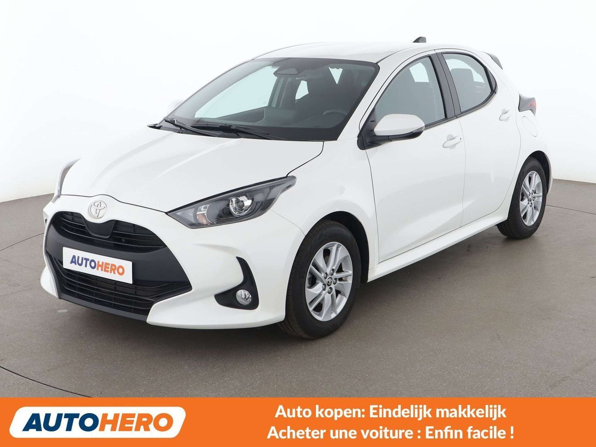 Toyota Yaris 1.5 Hybrid Active (automatique), Autos, Toyota, Achat, 116 ch, Noir, 5 portes
