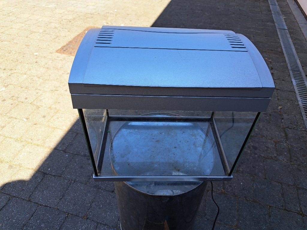 Leeg aquarium SuperFish Aqua 20, grijze kleur, Dieren en Toebehoren, Vissen | Aquaria en Toebehoren, Ophalen, Inclusief deksel