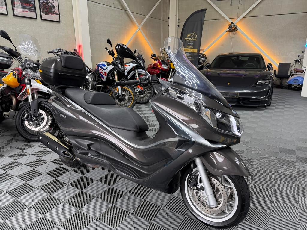 PIAGGIO X10 500cc * GARANTIE * CT OK, Motoren, Motoren | Piaggio, Scooter, Particulier, Minimaal motorrijbewijs A2, Automaat