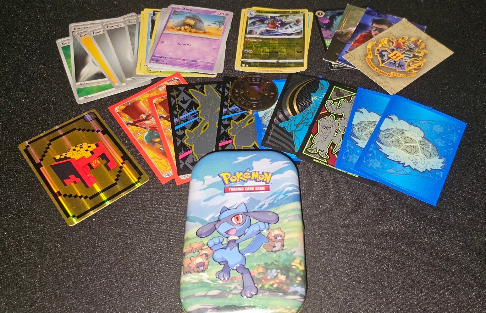 Petite boîte Pokémon – Lot pour enfants, Enlèvement, Comme neuf, Cartes en vrac, Foil