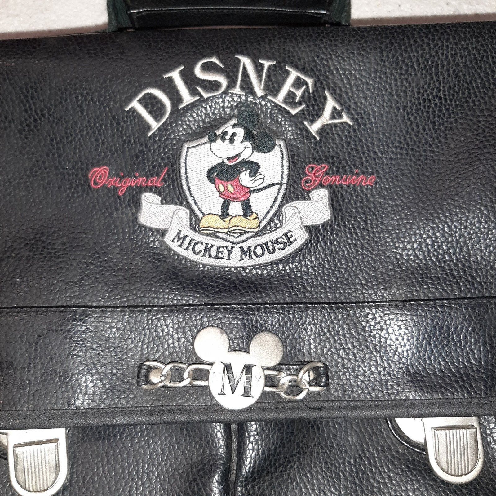 Sac fourre-tout Disney, Enlèvement