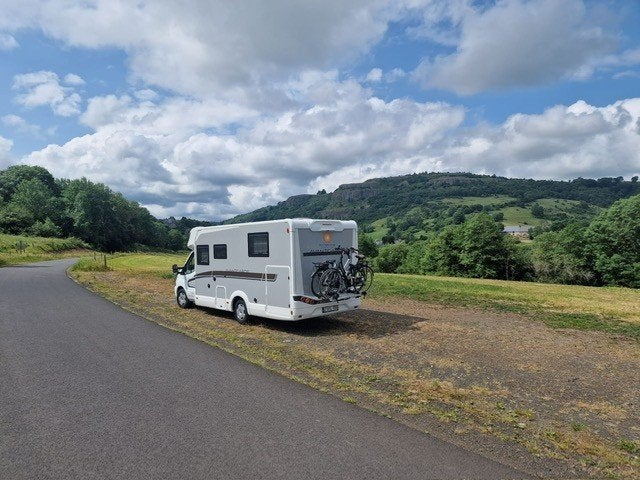 Motorhome's TE HUUR, Caravans en Kamperen, Mobilhomes, Koelkast, Geïsoleerd glas, Particulier, McLouis