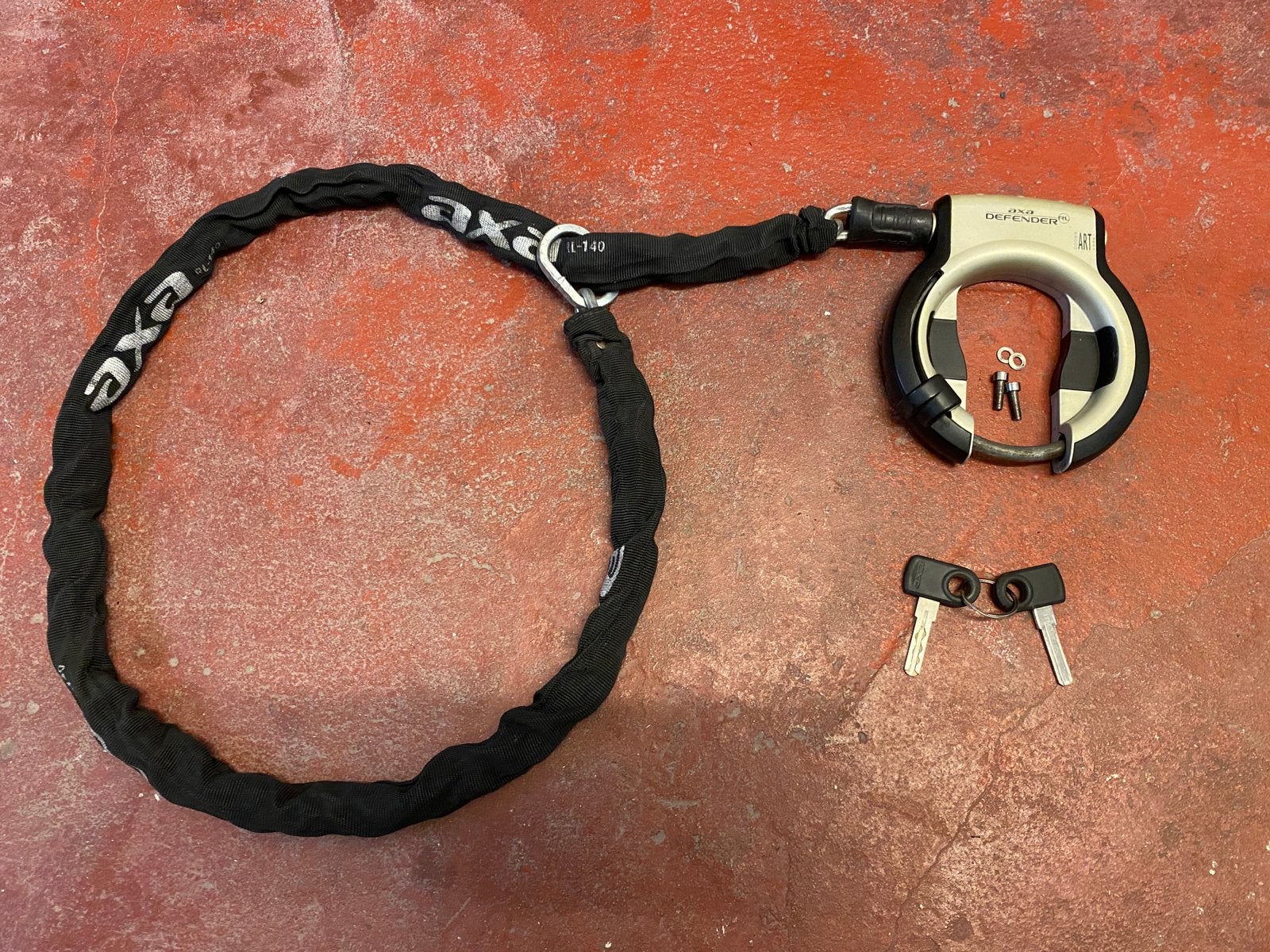 Axa kwaliteit ringslot met 140cm ketting, Fietsen en Brommers, Fietsaccessoires | Fietssloten, Ophalen, Zo goed als nieuw, Ringslot