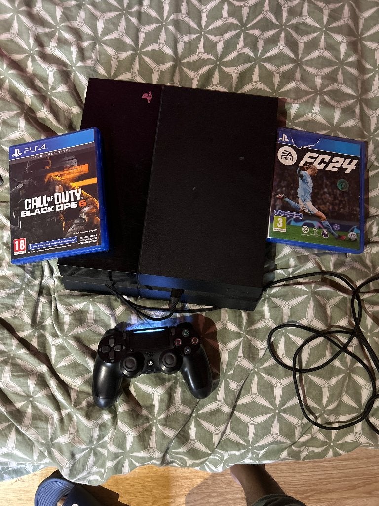 Play4, Consoles de jeu & Jeux vidéo, Consoles de jeu | Sony PlayStation 4, 500 GB, Avec 1 manette, Avec jeux, Enlèvement