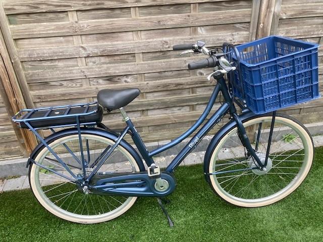 Damesfiets E-Bike 28 inch, Fietsen en Brommers, Fietsen | Dames | Sportfietsen en Toerfietsen, Ophalen, Zo goed als nieuw, 50 tot 53 cm