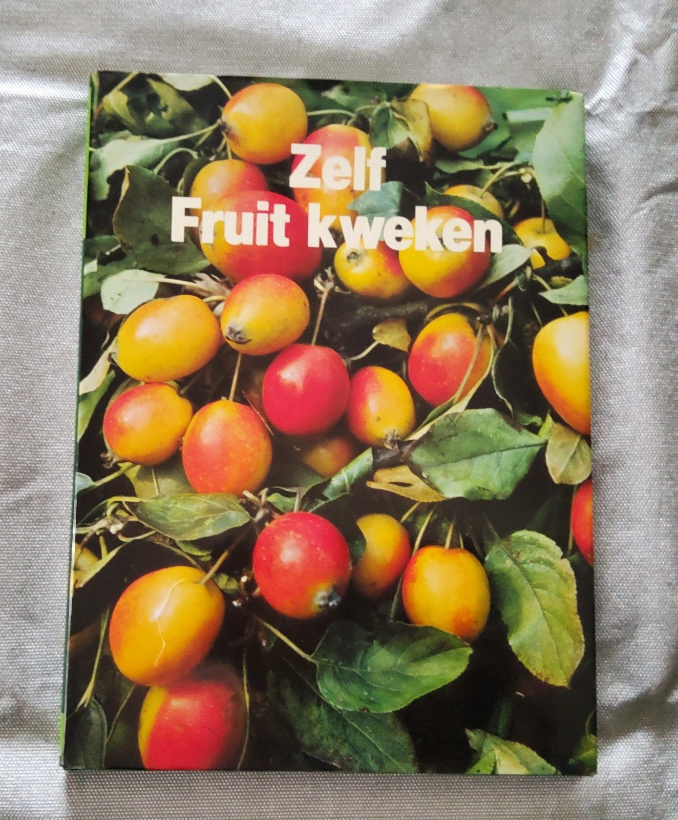5 boeken i.v.m Tuinieren, Kamerplanten, Fruit, Groenten, Ophalen, Gelezen