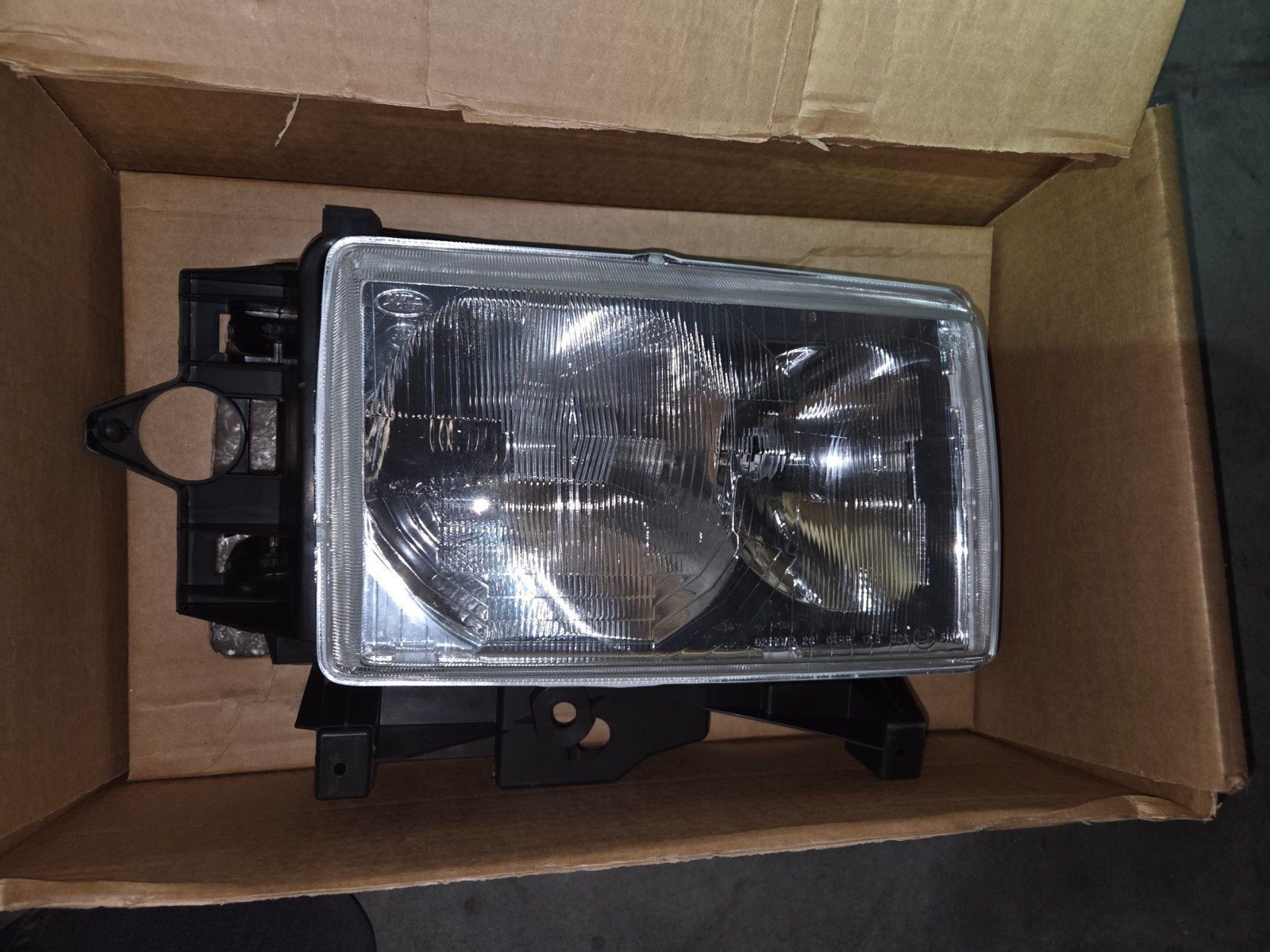 Koplamp rechts Range Rover P38 nieuw XBC105960, Ophalen of Verzenden, Rover