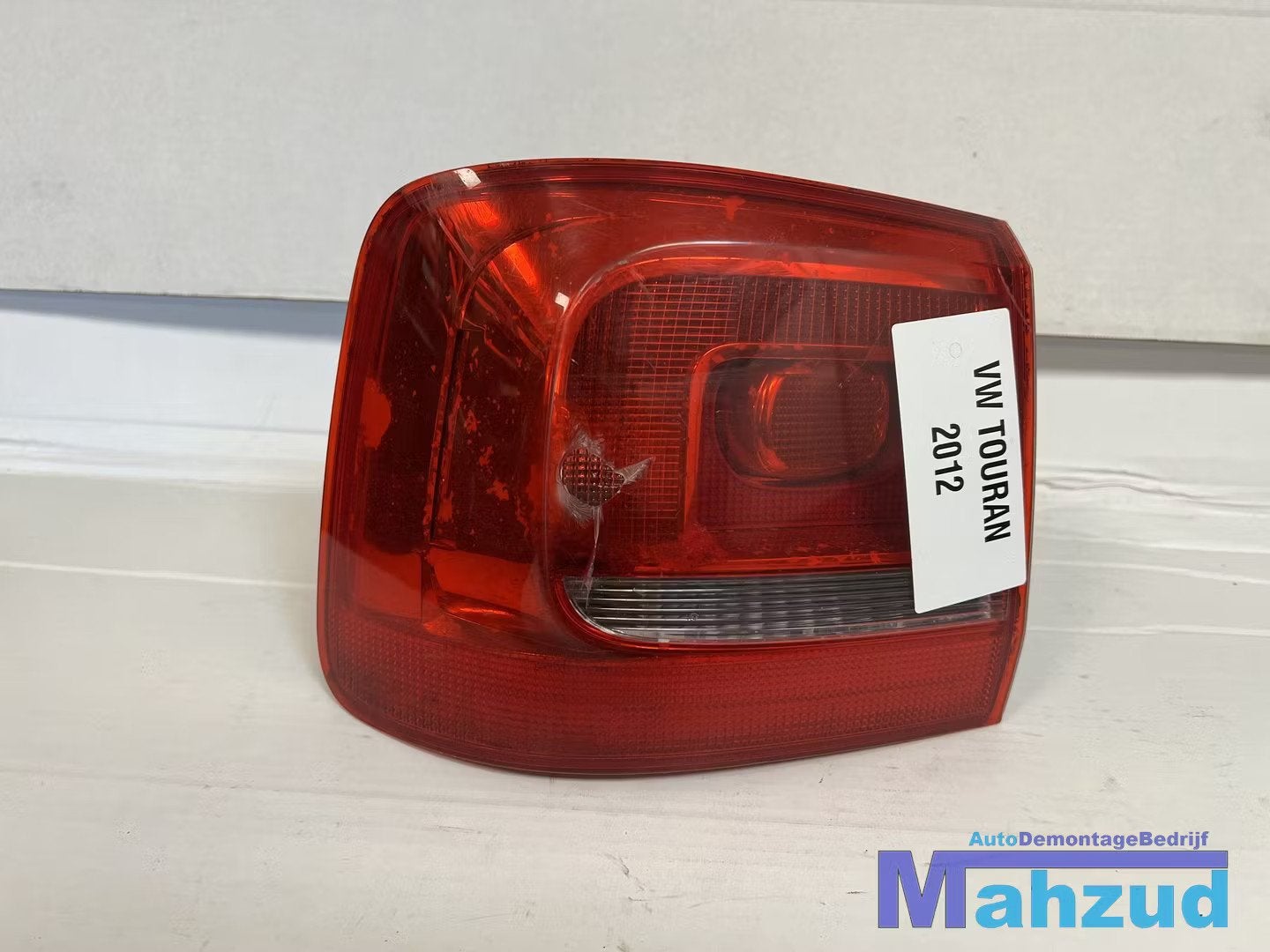VW TOURAN 1T3 links buiten achterlicht fitting (glas stuk) 2, Volkswagen, Volkswagen AG, Vw@volkswagen.de, Utilisé