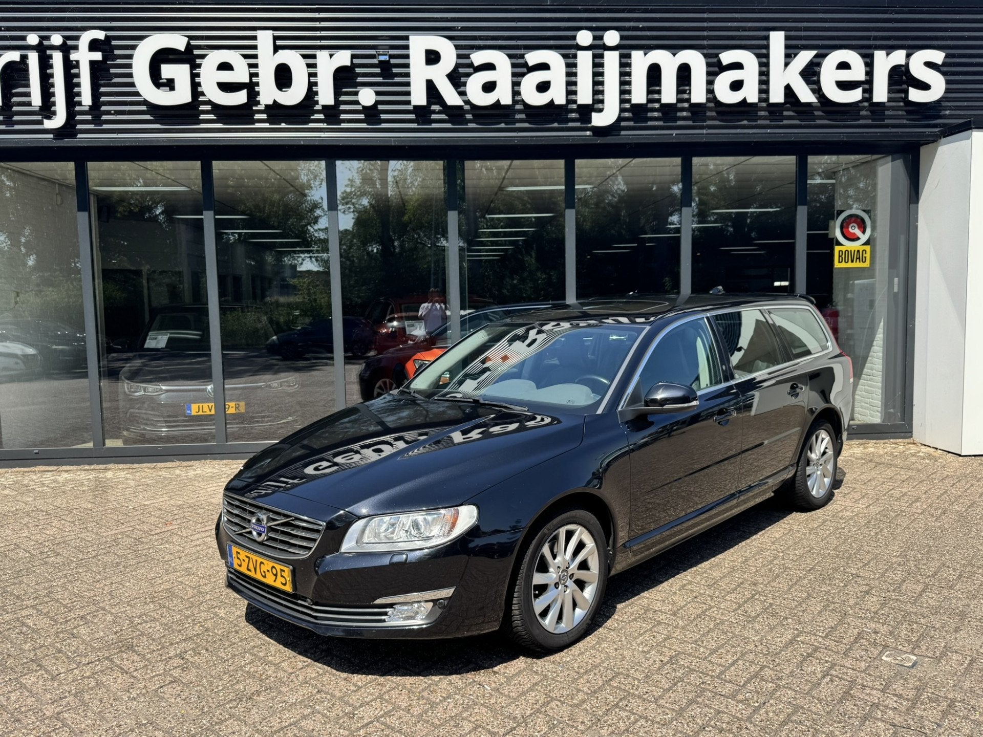 Volvo V70 2.0 D4 Nordic+ *Navi*ECC*AHK* (bj 2015), Auto's, Voorwielaandrijving, Euro 6, 1969 cc, 109 g/km