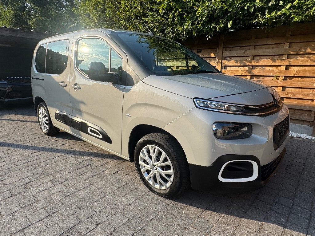 Citroën Berlingo mod'22 état neuf, Autos, Achat, Euro 6, Boîte manuelle, Entretenue par le concessionnaire