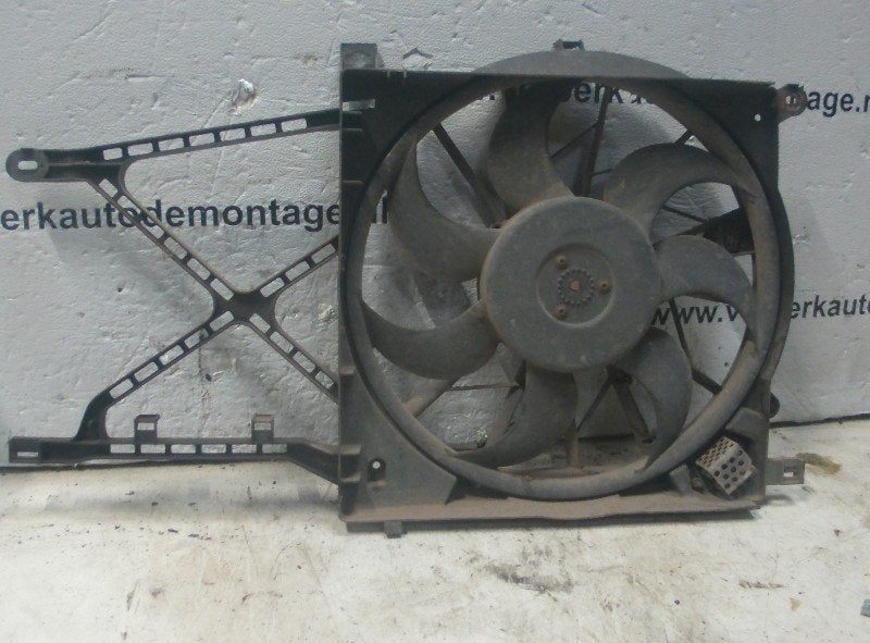 VENTILATEUR MOTEUR Opel Zafira (M75) (13-205-947), Autos : Pièces & Accessoires, Climatisation & Chauffage, Robert Bosch AG, Opel