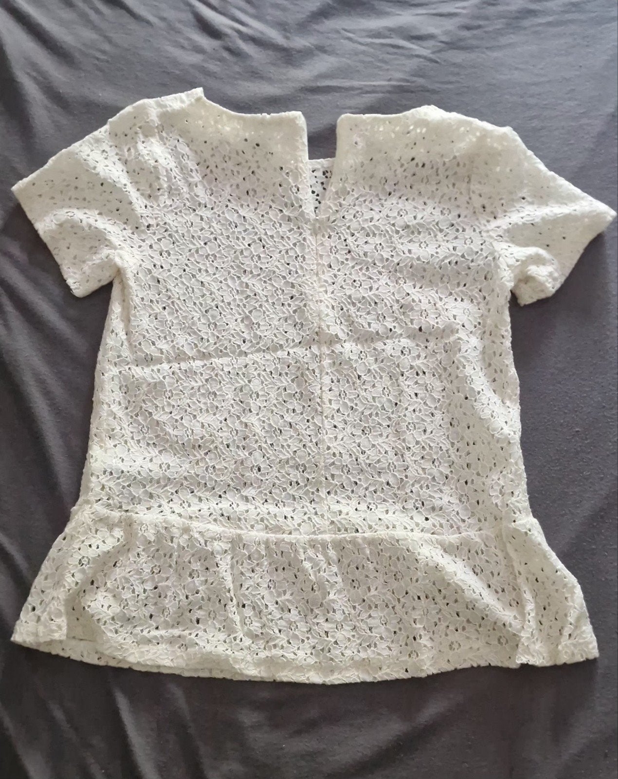 Blouse met kant „La Redoute” 38/40
Wit/oker Nieuwstaat, Kleding | Dames, Wit, La Redoute création, Zo goed als nieuw, Korte mouw