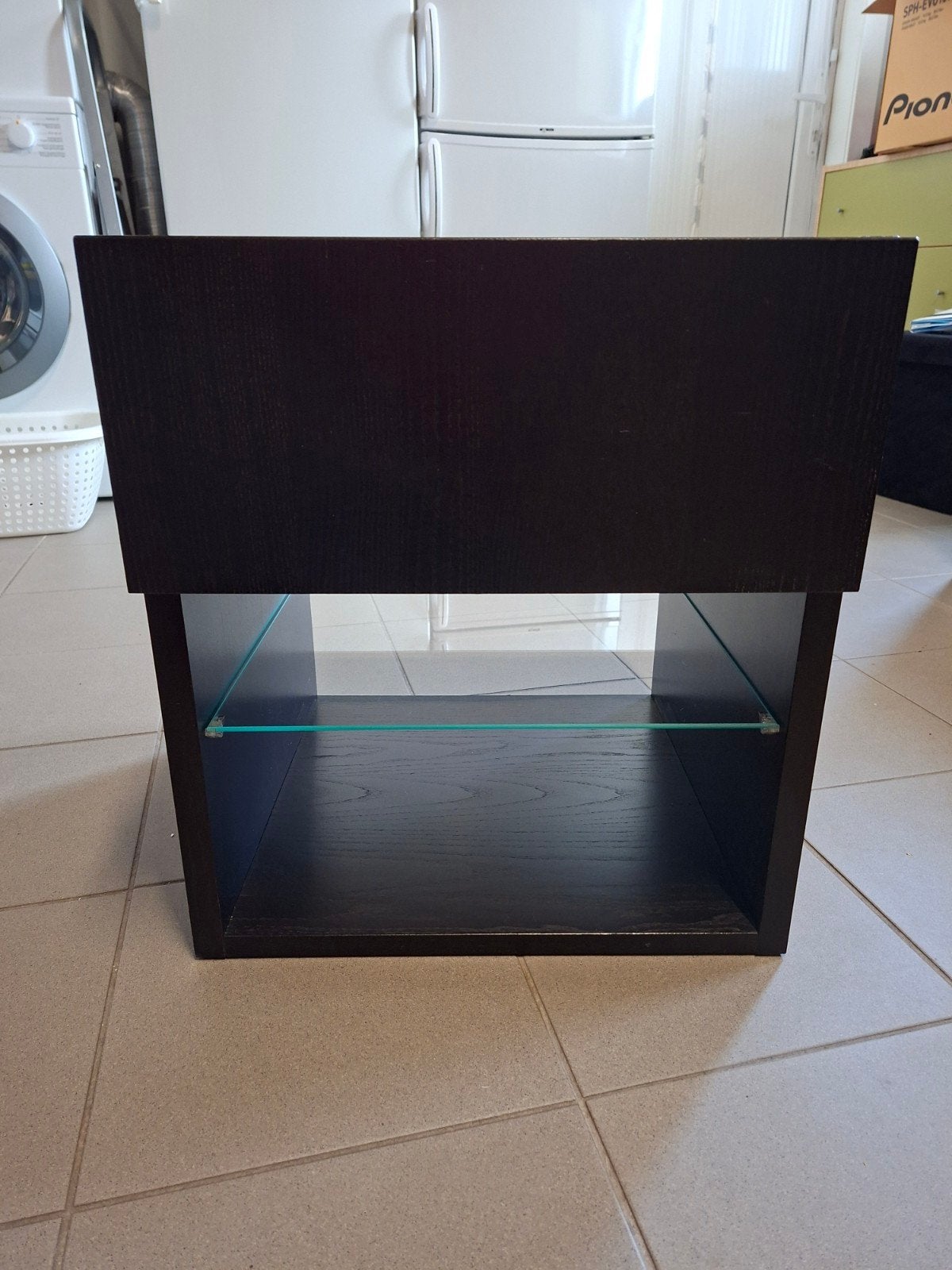 Bijzettafel of nachtkast, Enlèvement