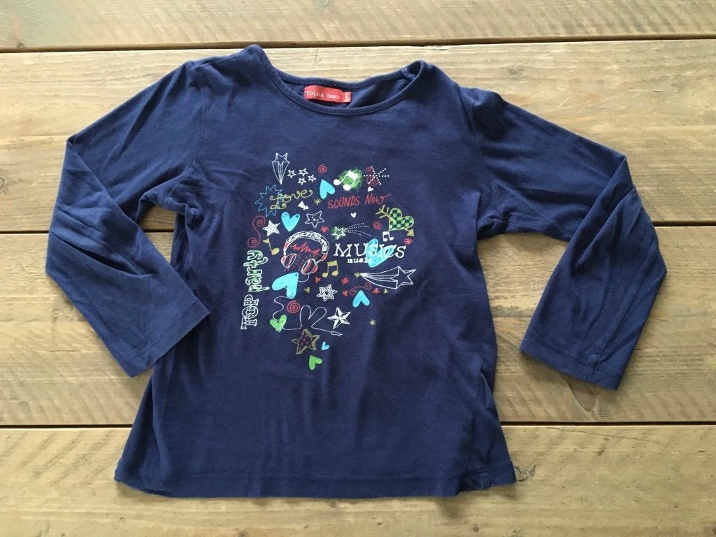 TISSAIA blauwe longsleeve "music" 116, Kinderen en Baby's, Kinderkleding | Maat 116, Gebruikt, Meisje, Tissaia, Ophalen of Verzenden