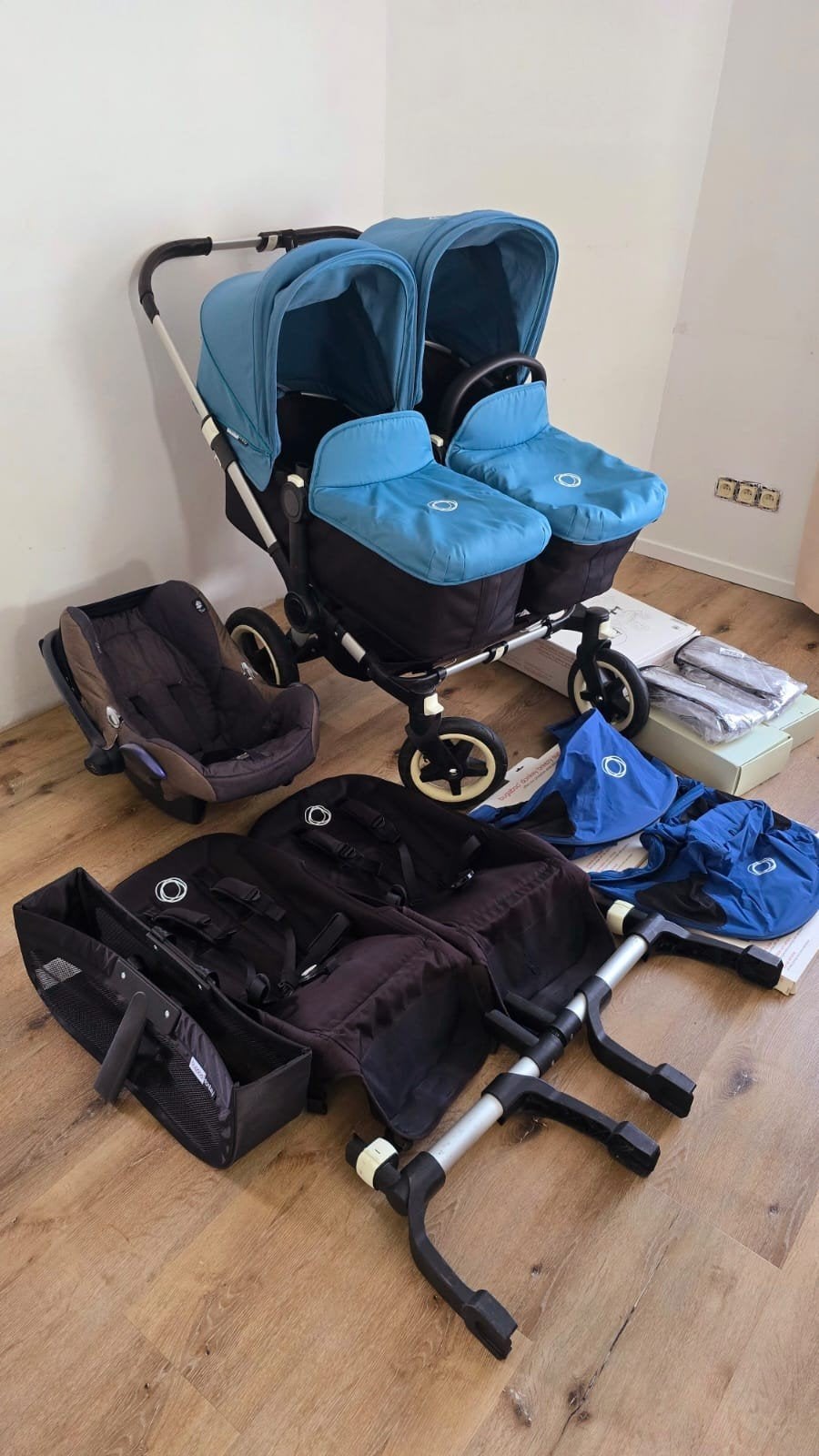 Bugaboo Donkey Twin - Kit complet pour jumeaux, Enlèvement, Poussette, Maxi-Cosi