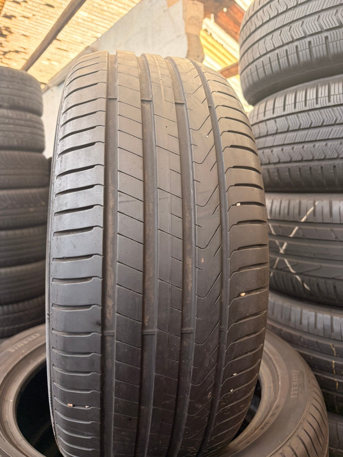 255 45r19 pirelli avec montage et équilibrage, Autos : Pièces & Accessoires, Enlèvement, Utilisé