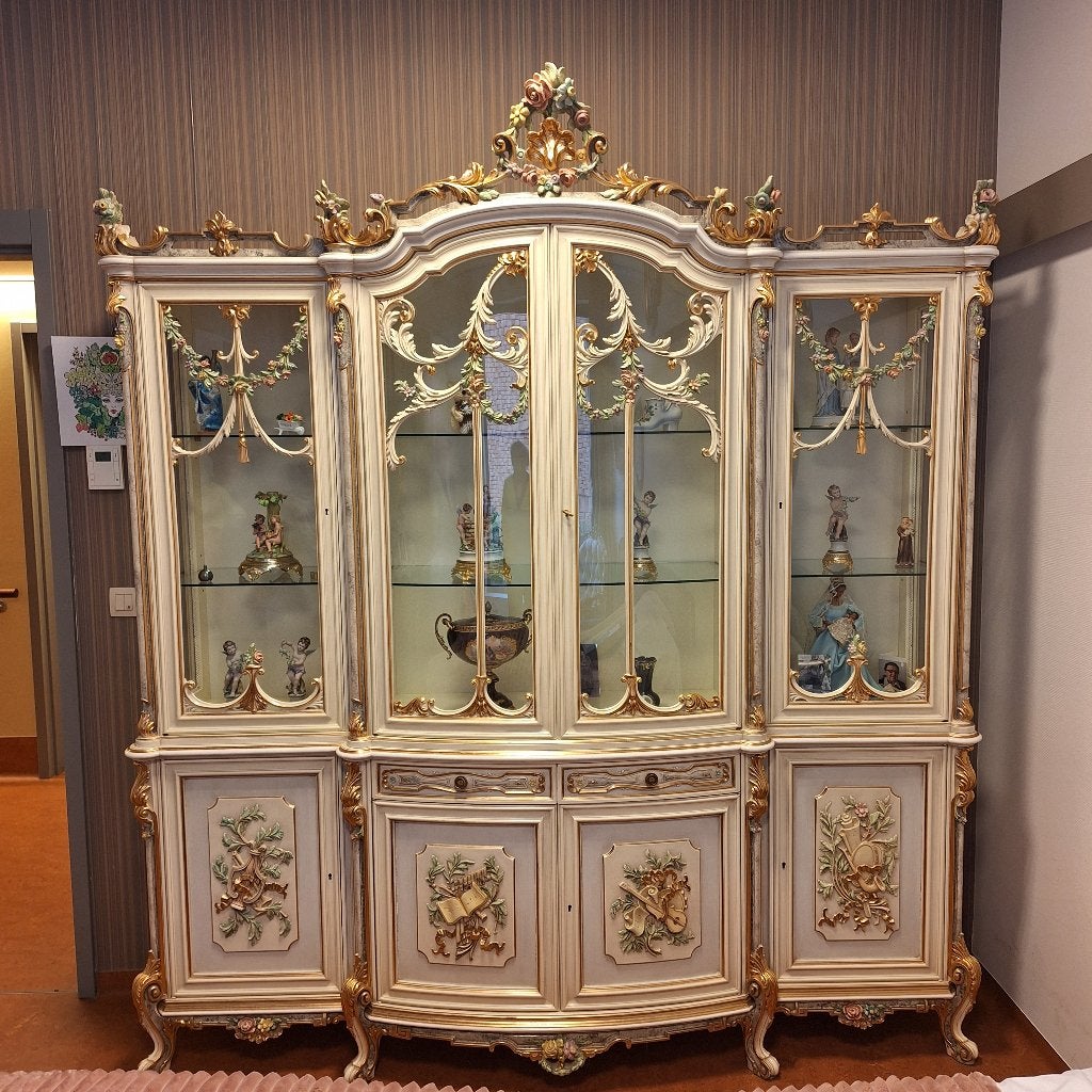 Mobilier baroque: vitrine, table basse + fauteuils, Enlèvement, Comme neuf
