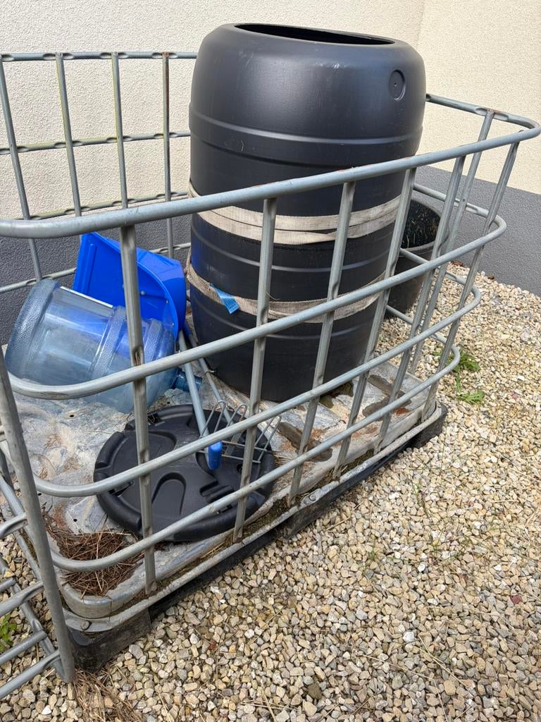 Gestel regenton, Doe-het-zelf en Bouw, Ophalen, Zo goed als nieuw