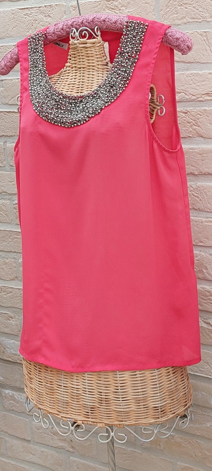 topje maat m only, Kleding | Dames, Topjes, Maat 38/40 (M), Ophalen of Verzenden, Zo goed als nieuw, Zonder mouw