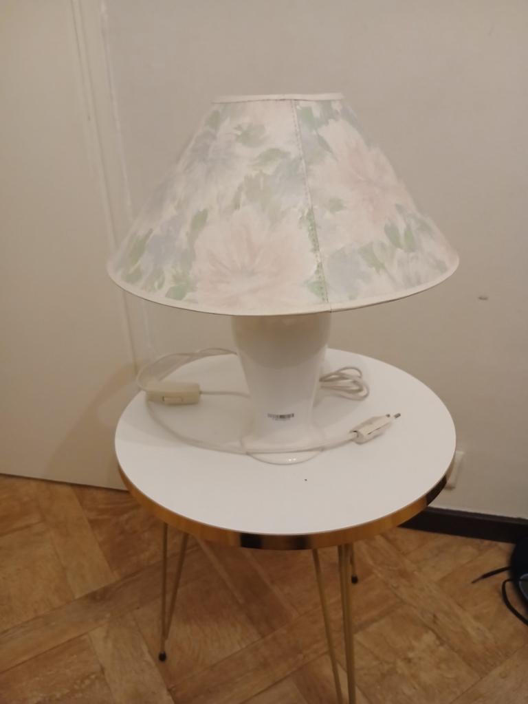 Lampe à poser vintage - Pied céramique & Abat-jour fleur, Enlèvement ou Envoi