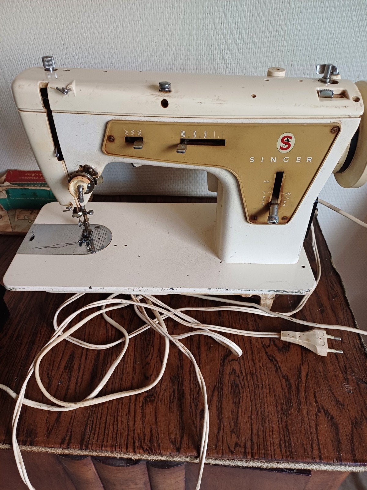 oude singer naaimachine, Hobby en Vrije tijd, Ophalen, Naaimachine, Singer
