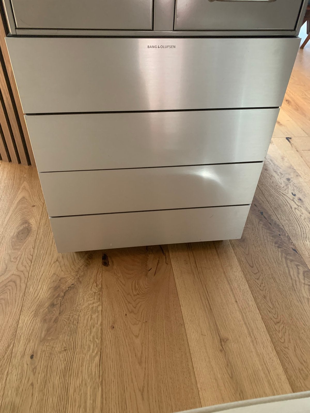 Bang & Olufsen laden kast, TV, Hi-fi & Vidéo, Amplificateurs & Ampli-syntoniseurs, Autres marques, Enlèvement, Utilisé, 120 watts ou plus