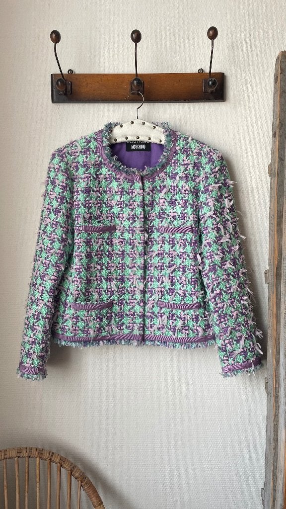 Boutique Moschino multicolor tweed bouclé jacket, Kleding | Dames, Moschino, Zo goed als nieuw, Jasje, Groen