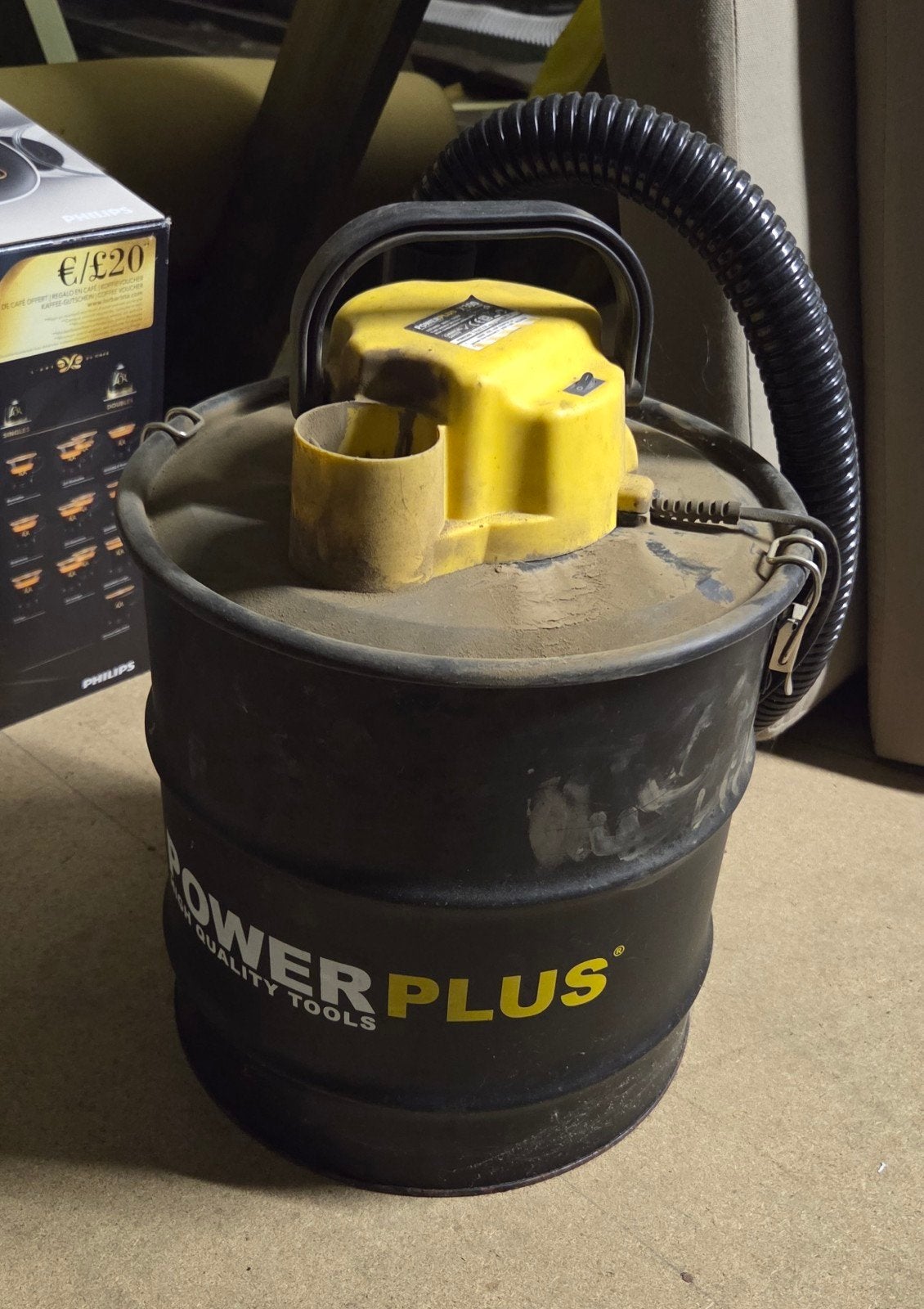Powerplus POWX300 aszuiger 1200W 20l, Ophalen