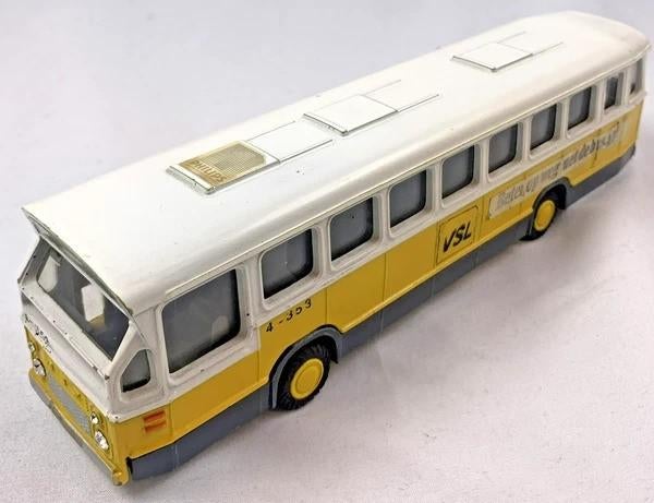 Lion Toys DAF Stadsbus VSL Philips Geel Wit Modelauto 1:50, Hobby en Vrije tijd, Modelbouw | Auto's en Voertuigen, Zo goed als nieuw
