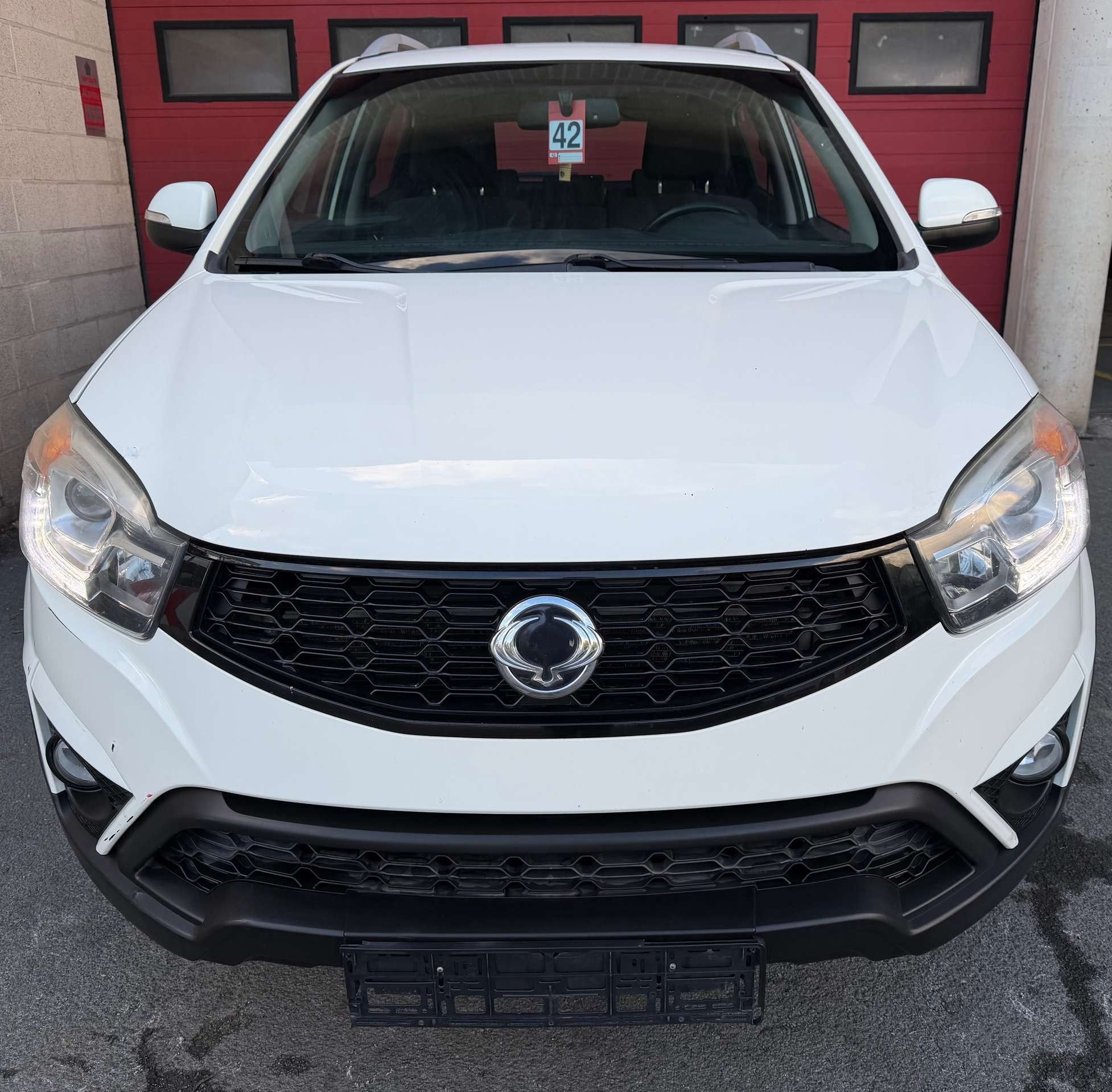 SsangYong Korando 2.0 e3 2WD Crystal Plus + CLIM, Autos, Euro 5, Achat, Entreprise, Alarme