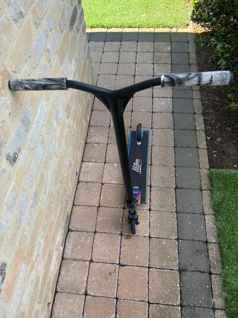 Trottinette acrobatique Nitro NKD, Vélos & Vélomoteurs, Enlèvement, Comme neuf, Autres types