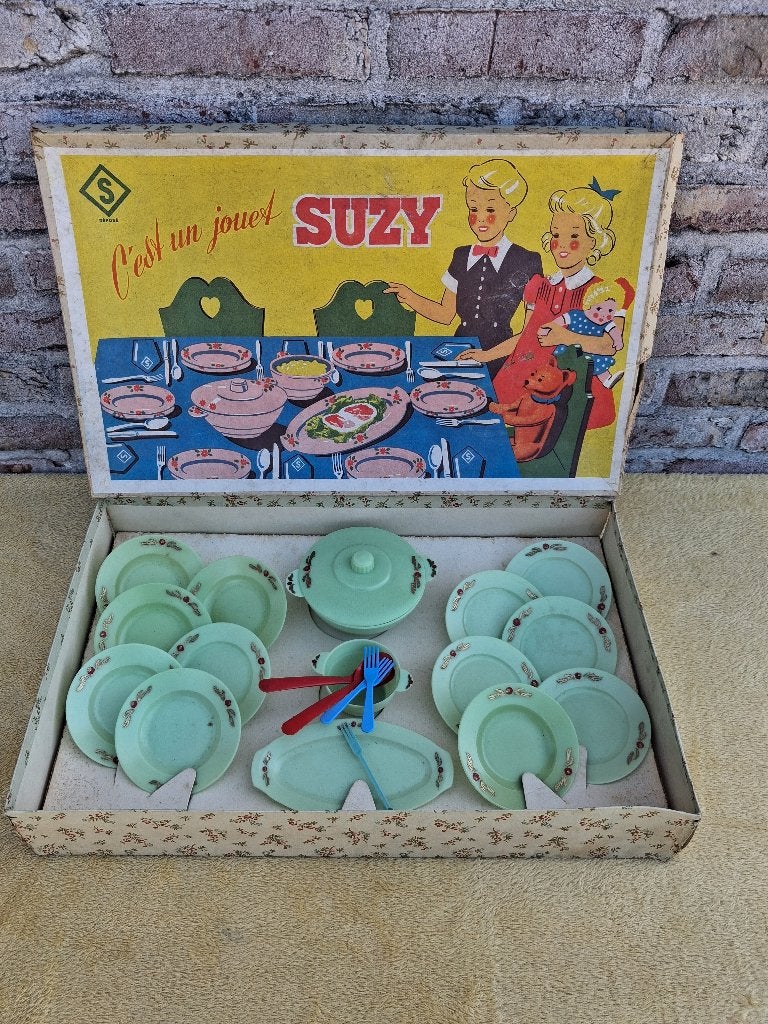 set pour vieux enfants des années 60-70, Enlèvement ou Envoi