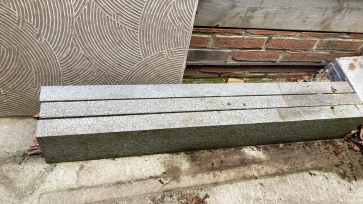 1 mtr x 15 cm x 5 cm - grijze boordsteen- 3 stuks- Aalter, Tuin en Terras, Tegels en Klinkers, Ophalen, Nieuw, Overige materialen