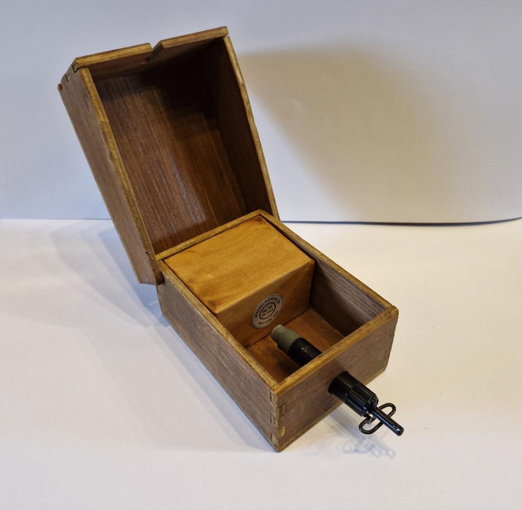 Complete "REPLICA"  German schu mine 42, Verzamelen, Ophalen of Verzenden, Landmacht, Overige typen