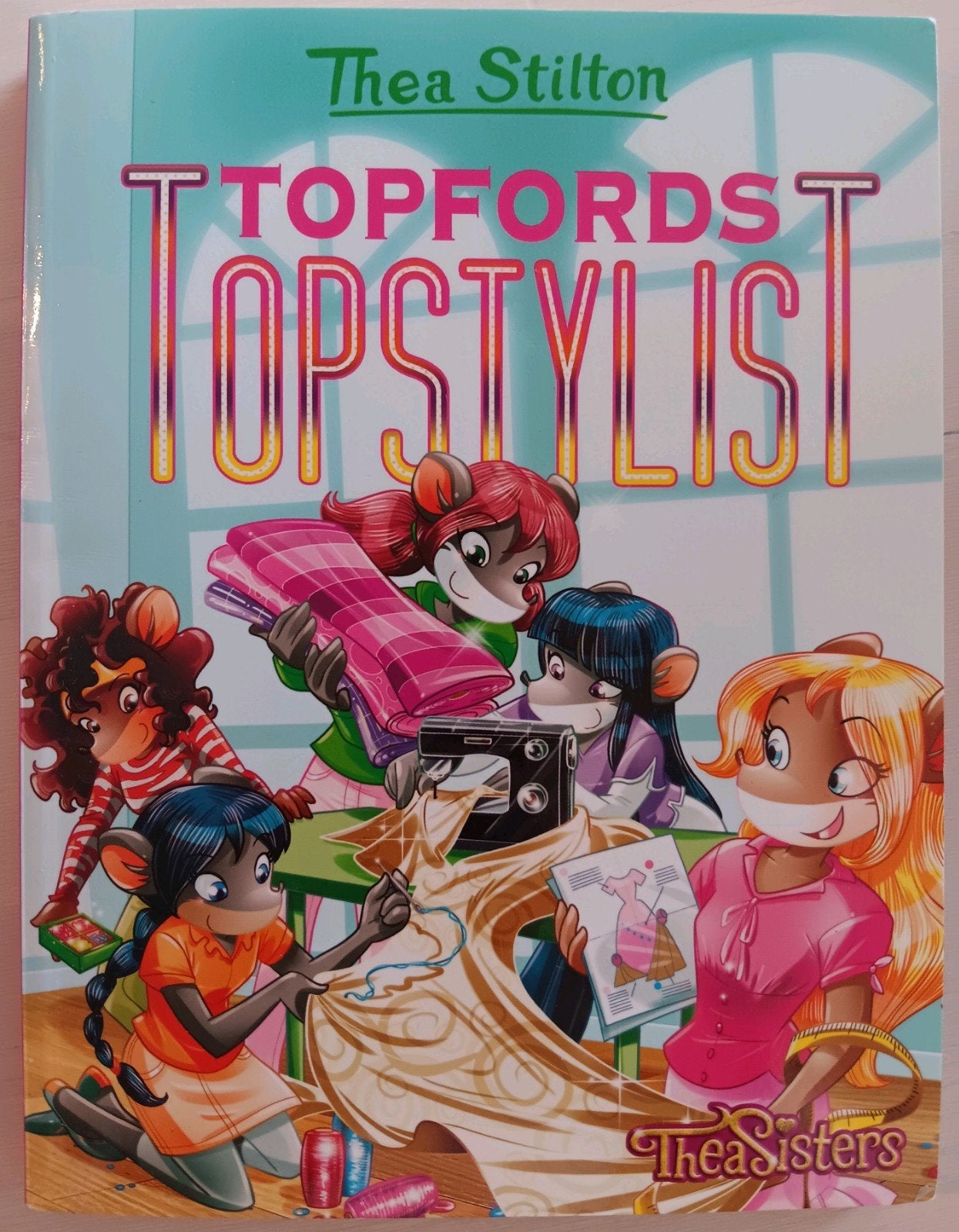 Livre Thea Stilton - Topfords topstylist, Livres, Enlèvement